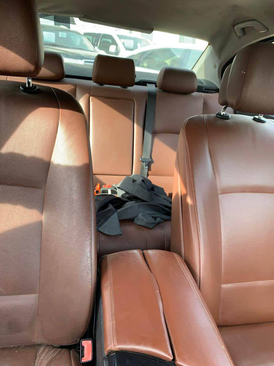 كوردي عربي 

بی ئێم bmw F10 
مـــــۆدیل 2011 
مەکینە 530 نۆزل درێژ 
شەش پستن ، کراوەتەوە 

یەک پارچە سبوغ ، بێ ناو بێ ئێڕباگ 
ڕەقەم هەولێر سەنەوی بەسەرنەچوە 
ڕۆیشتن 250 km 

نیو مواسفات خلیجی دبل سویج 
۱۰ وەرەقە غڕامەی لەسەر 

گۆڕینەوە ناکا تەنها فرۆشتن 

نــــــــرخ 125 مجالێکی کەم

واتساب+ژمارەی ئاسیا (***********(
ژمارەی کۆرەک (***********( كركوك, العراق
