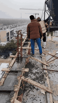 السلام عليكم تنفيذ کافة الأعمال المساحيه والمدنية
تثبيت حدود تقسیم الأراضي
تصميم
تسقيط خرائط المنازل
كذالك أعمال الكونكريت
نجارة حدادة
المساح عماد الجبوري *********** واتساب
جزء من أعمالنا
