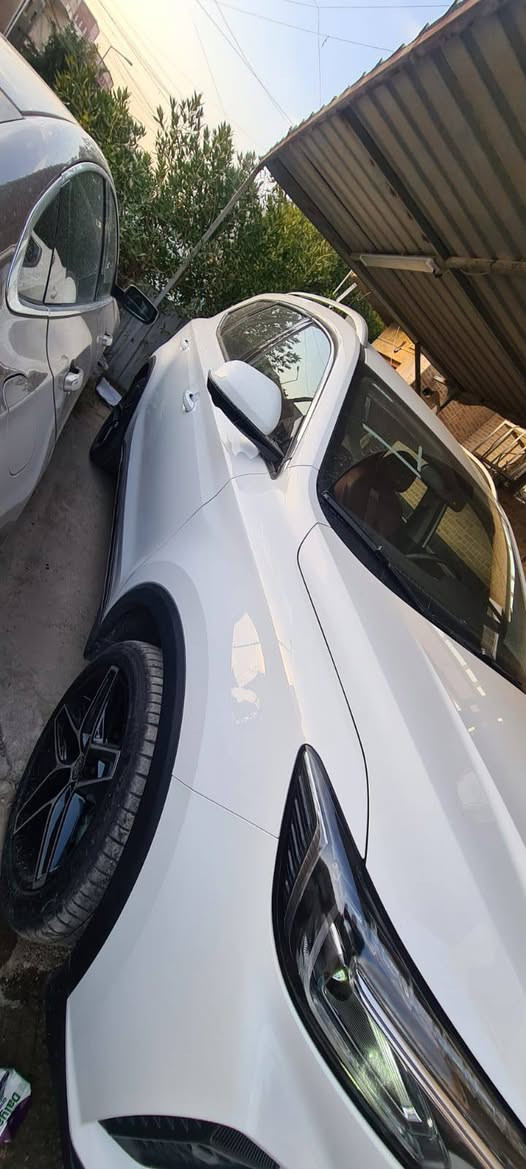 سياره MG ,RX5
موديل 2024 
وارد صيني
بنزين 
ماشيه 1000 كم زيرو
بدون ضربه 
السعر نقد 167 ورقه
بدون رقم رقمها فحص موقت 
العنوان. بغداد الجديده مقابل الدرويش 
الاستفسار اكثر على الرقم ***********
الحاج ابو ابراهيم العبيدي
