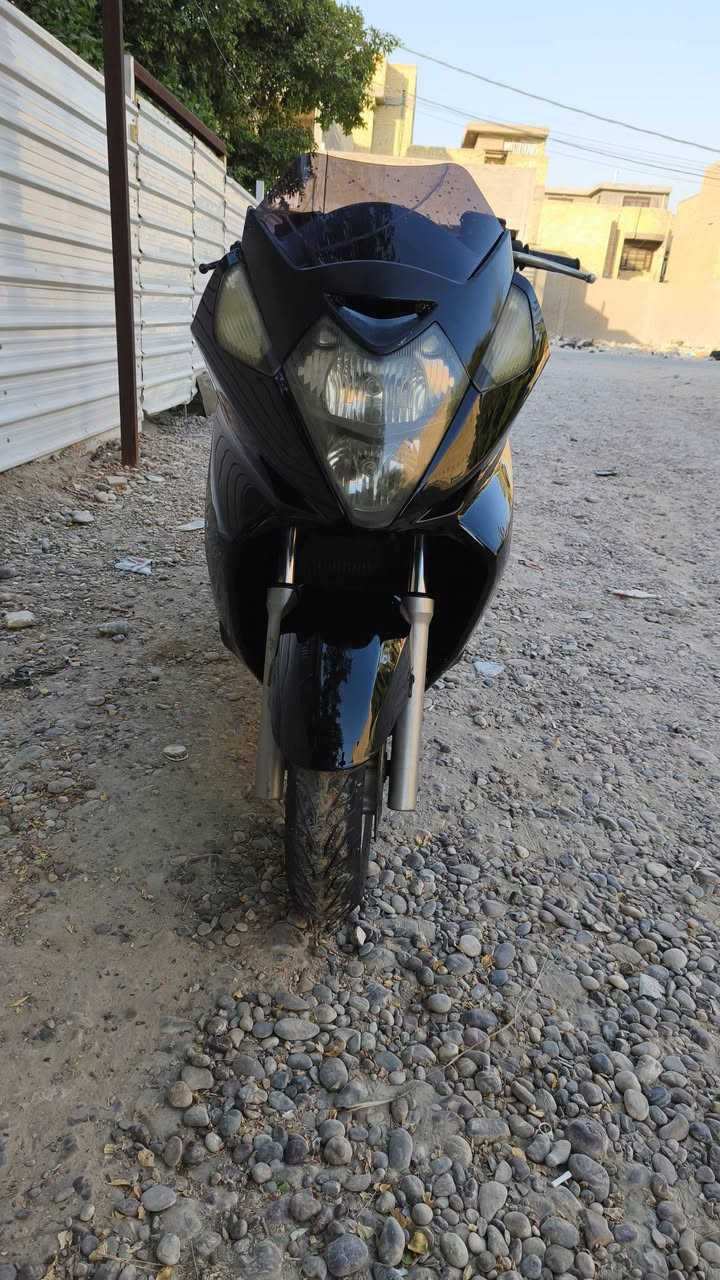 سلفر ونج 400 دراجه نكره سلف شلعه ومعدل 180 كهربائيات دبلات كلجات كلها خير من الله الدراجه فقط بيها دخان من بارده مكاني بغداد الشعلة السعر 9اوراق اشراي يتصل ***********
