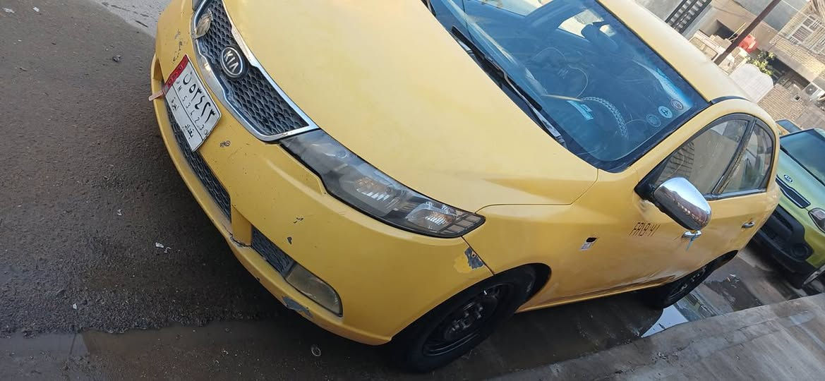 فورتي ٢٠٠٩ مكينه ١٦٠٠كير تخم تاير خير من الله سعر ٧١ وبيه مجال قليل مكان بغداد  زعفراني *********** بيه طخه بصيطه بل جنطه
