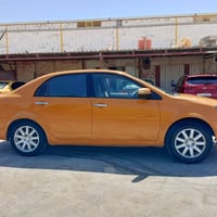 للبيع محور كورولا 1800 مصفره هيا وغرامات مكينه عالشرط تبريد ثلج 078298...