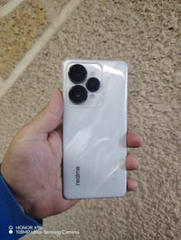 ريلمي 15برو • 512/12رام • شحن 80واط