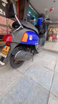 ‏دراجة للبيع السعر ￼ 700   07887097722