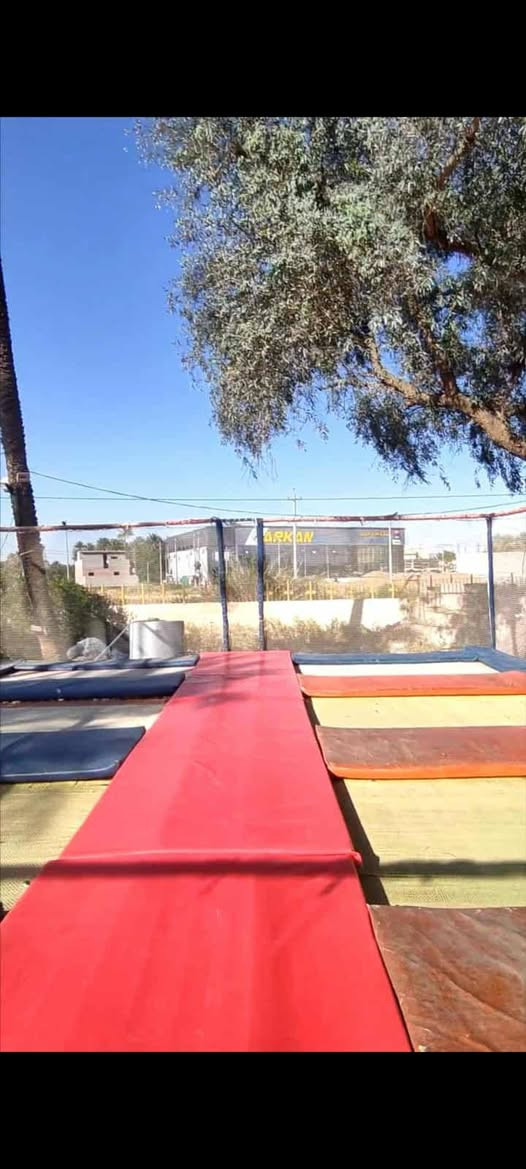 للبيع ترامبولين (قفاز) مستعمل شي قليل سعر مناسب عنوان خانقين شراي يتصل ***********1 خناقين, ديالى
