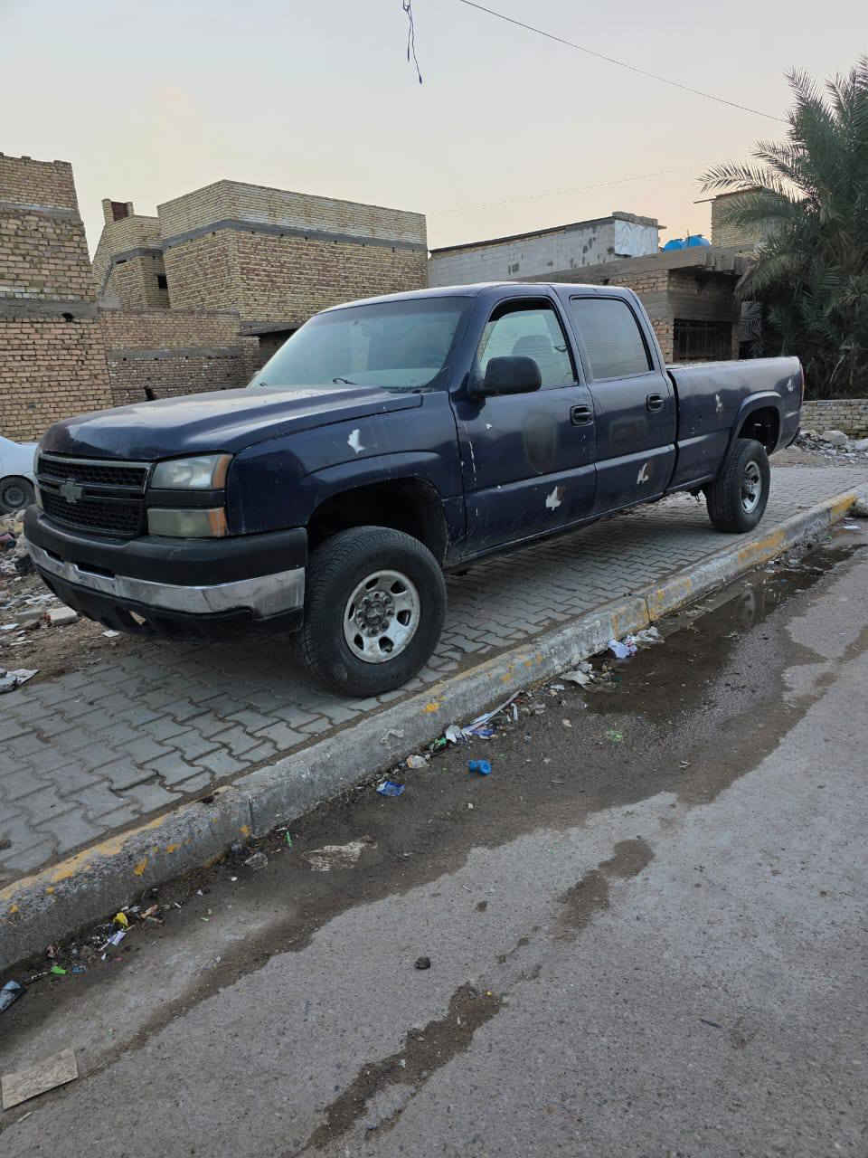 سلام عليكم سياره سلفادور موديل 2006 مزاد وزاره الداخليه معاملتها واصله لمرور الحسينيه مكينه وكير جديد تخم تاير جديد السعر 40 الاستفسار الاتصال علا الرقم *********** العنوان بغداد
