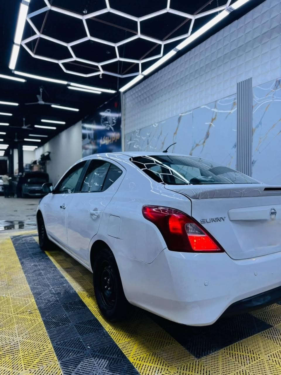 للبيع نيسان صني 2020 هندي مكفوله سياره جاهزه من كلشي اي نقص مابيها كير مكينه مكفولات سعرها 
102 وبيها مجال 
***********
