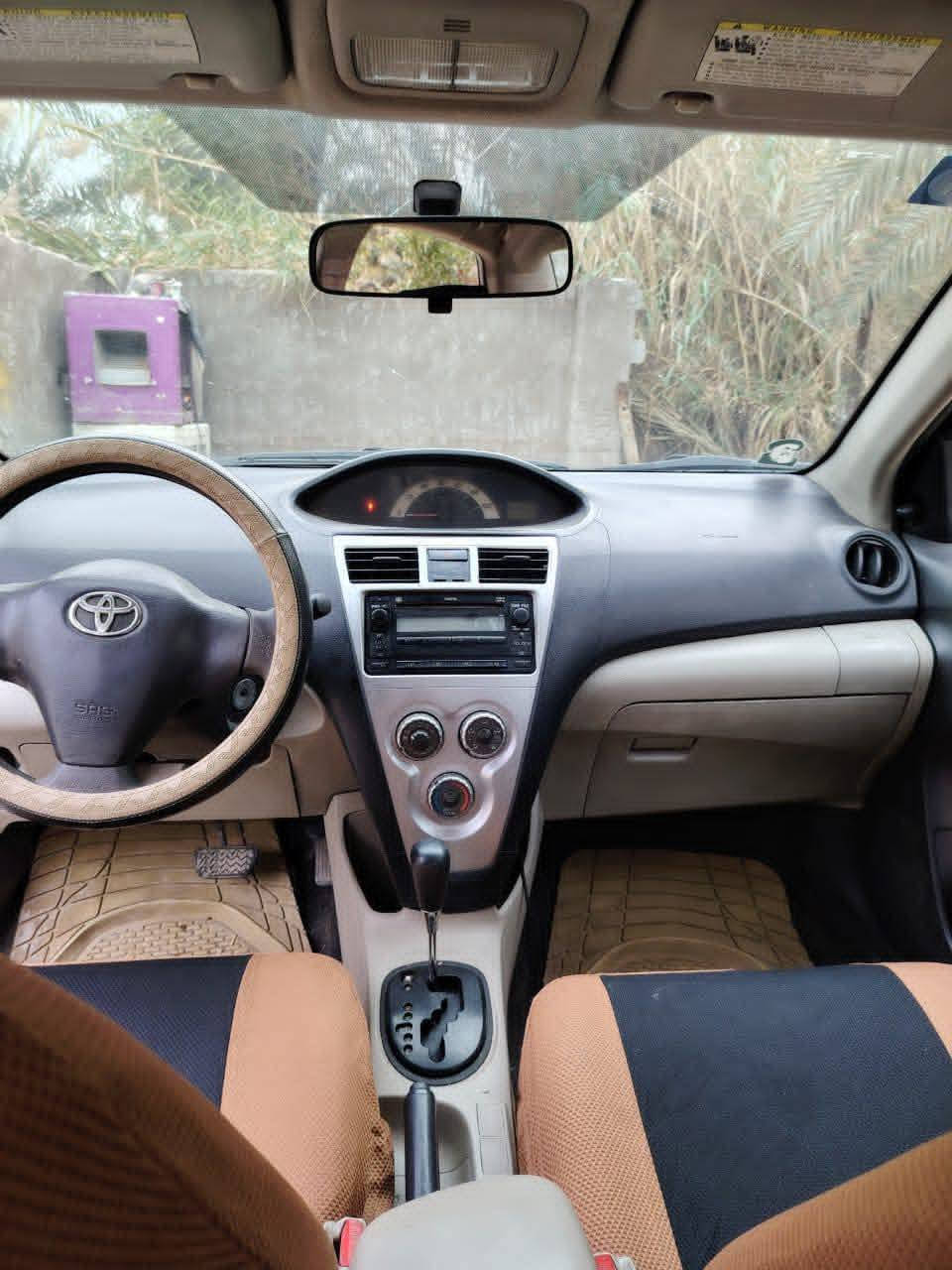 السلام عليكم للبيع كورولا يارس ياباني موديل 2007 رقم انكليزي كربلاء سنويه الى 2030 سياره كير مكينه كلهن جدد تخم تاير استوني شاده كهربائيات كلها شغاله العنوان نجف ناحيه الحريه ***********
