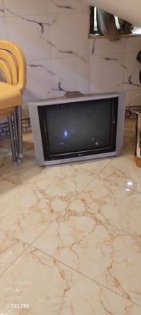 تليفزون للبيع جديد وشغال يشتغل على الستلايت سعر مناسب الاستفسار 077381...