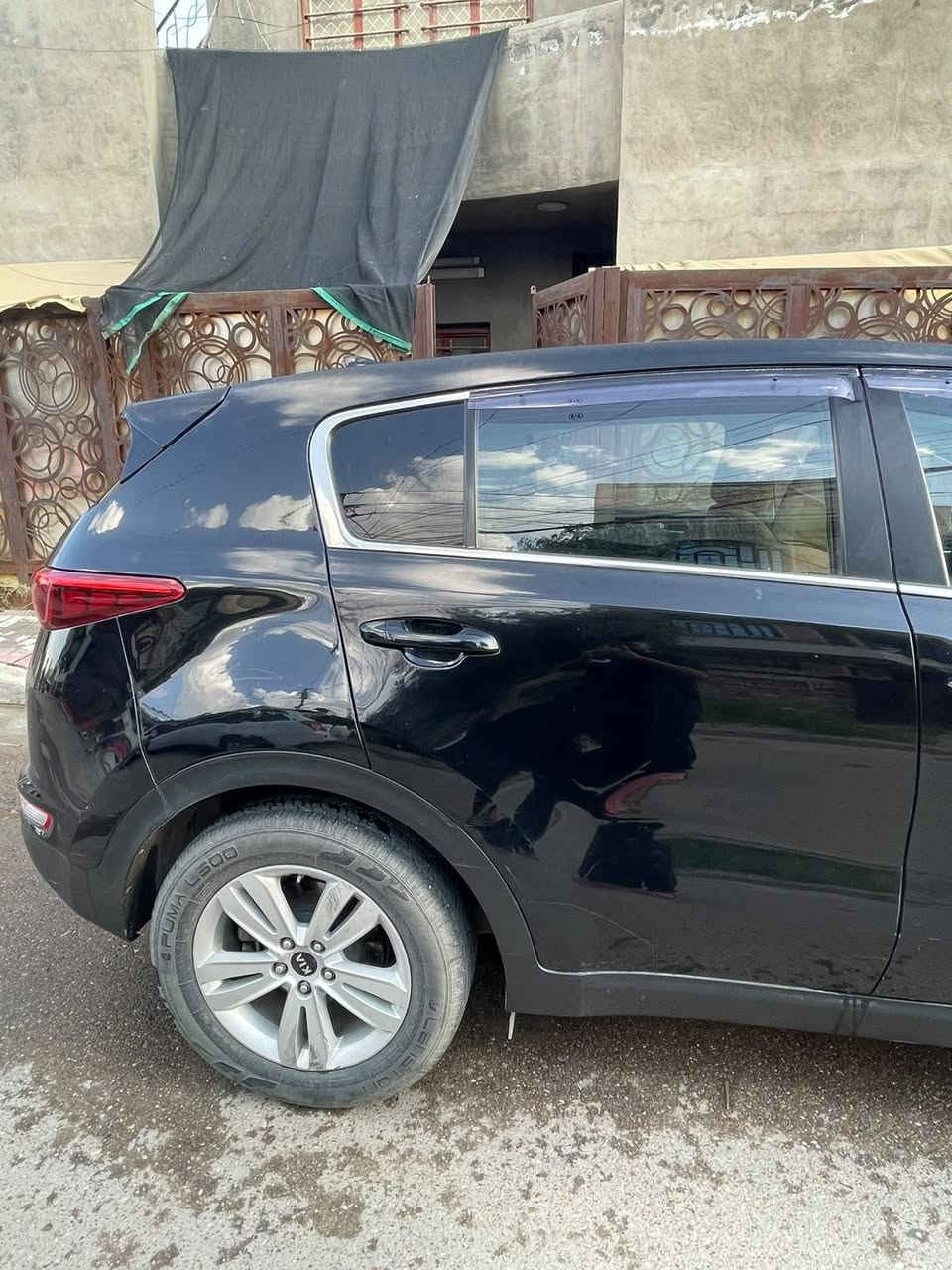 سبورتج موديل ١٧ أمريكي حادثهة كصة البنيد ماشية ١٠٠ الف سيارة جاهزة كير مكينة تخم تاير حدادية تبريد كلة جديد داخل جديد رقم بغداد دولي السعر ١٢٥ وبيهة مجال حك الجية *********** مكان الزعفرانية
