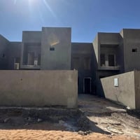 مجمع الرواسي السكني • ١٥٠م • ٣ غرف نوم