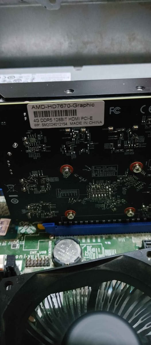 سلام عليكم كيس سستم نوع DELL / 7040
معالج كوراي 5 جيل سادس رام 8 DDR4 وتكدر زيدة
كرت شاشه نوع اي ام دي 4 كيكه  نقص هارد فقط ويرهم شدلهه هارد ام دوت تو  باقي تفاصيل بصور 
سعر 150 مكاني بغداد زعفرانية 
***********بي واتساب او اتصال بغداد, العراق
