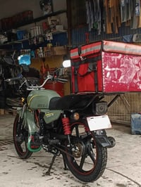 دراجه ماكس وان موديل 2025دراجه نضيفه ومماشيه هواي قبل شهر ونص من منزله...