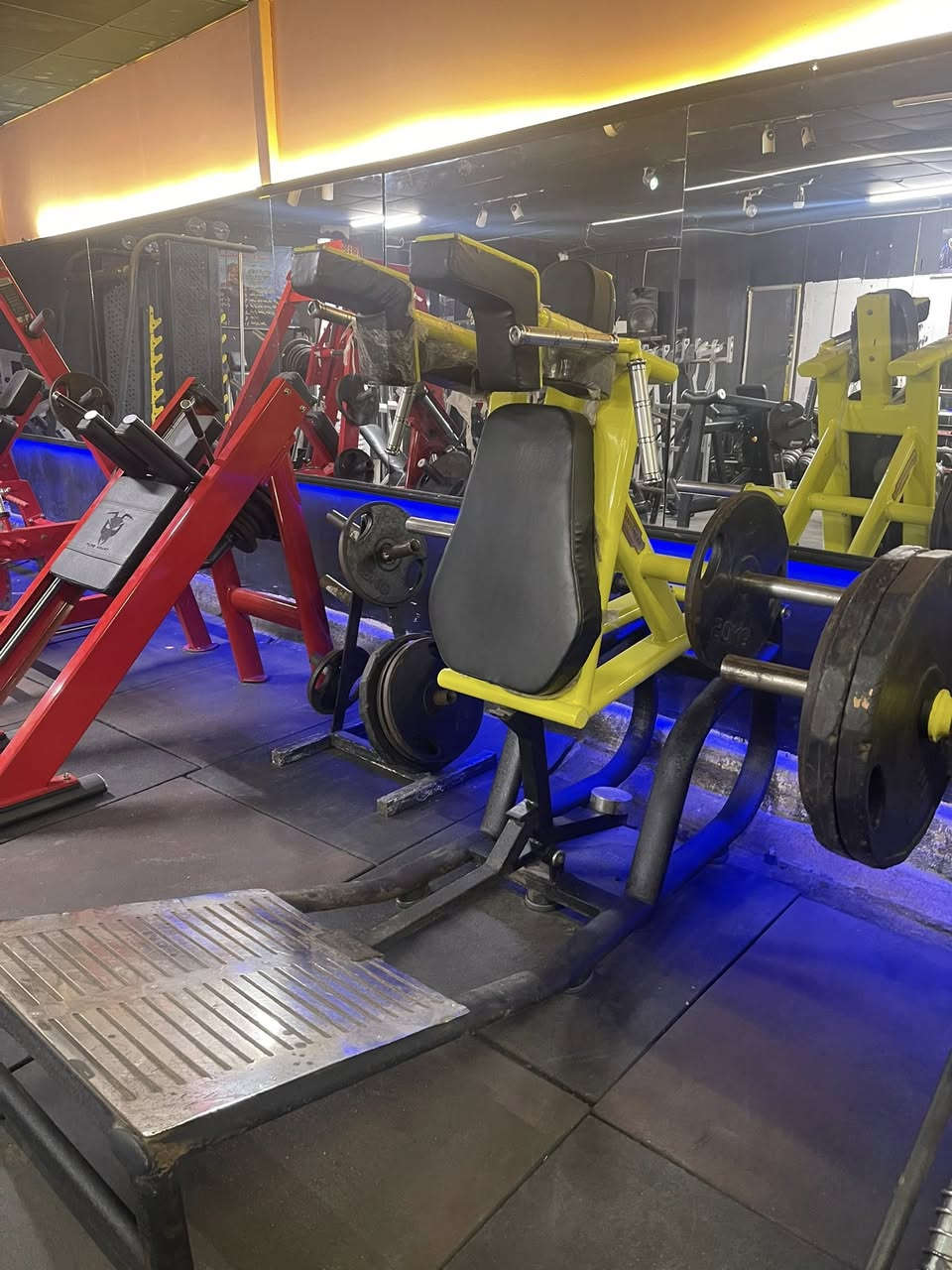 أجهزه للبيع بسعر مناسب
***********
