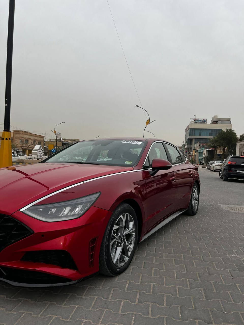 السلام عليكم للبيع هونداي سوناتا موديل 23
وارد امريكي الضرر جاملغ وبنيد فقط 
محرك 2500 
بدون رقم 
رادارات اماميه خلفيه جانبيه 
تحديد مسار 
توقف ذاتي 
العداد 52,600 
كشن كهربائي تدفئه 
تحكمات ستيرن 
شاشه كبيره وباقي المواصفات اللي معروفه بالسوناتا
الحادث موضح بالصور داخل المنشور 
مكان السياره نجف شارع غدير كرامه 
رقم ***********
السعر 150 ومجال قليل
