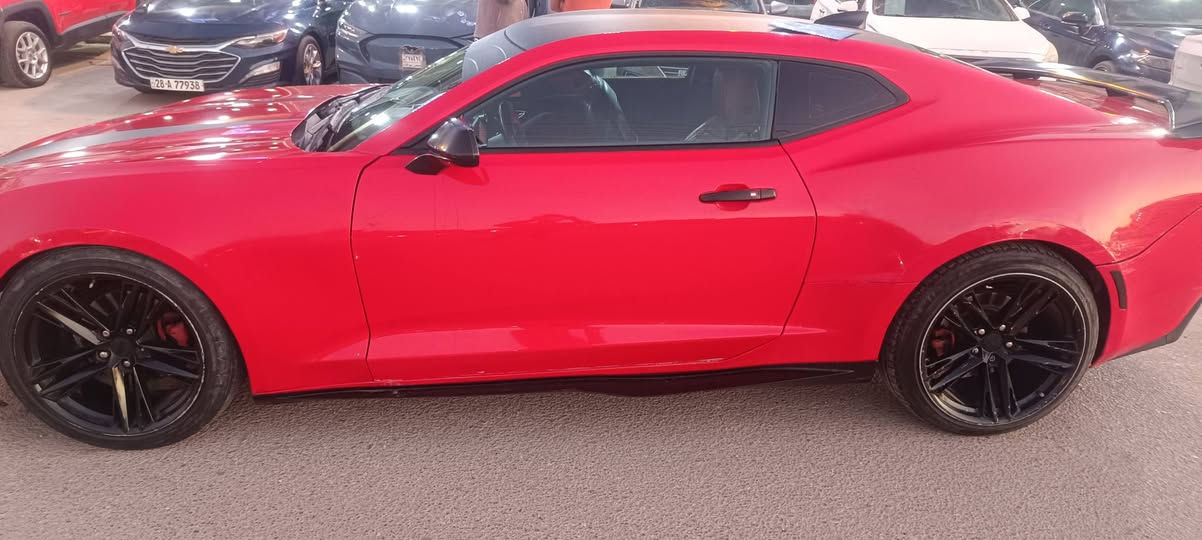 السلام عليكم كمارو 2017 مشدودلها محرك جديد 2020 كفاله گير ومحرك يرادلها فقط صبغ هذا المكان اللي بالصورة فول مواصفات تبريد ثلج الهورن ميشتغل ب 115 وبيها مجال واتساب فقط *********** مكاني نجف
