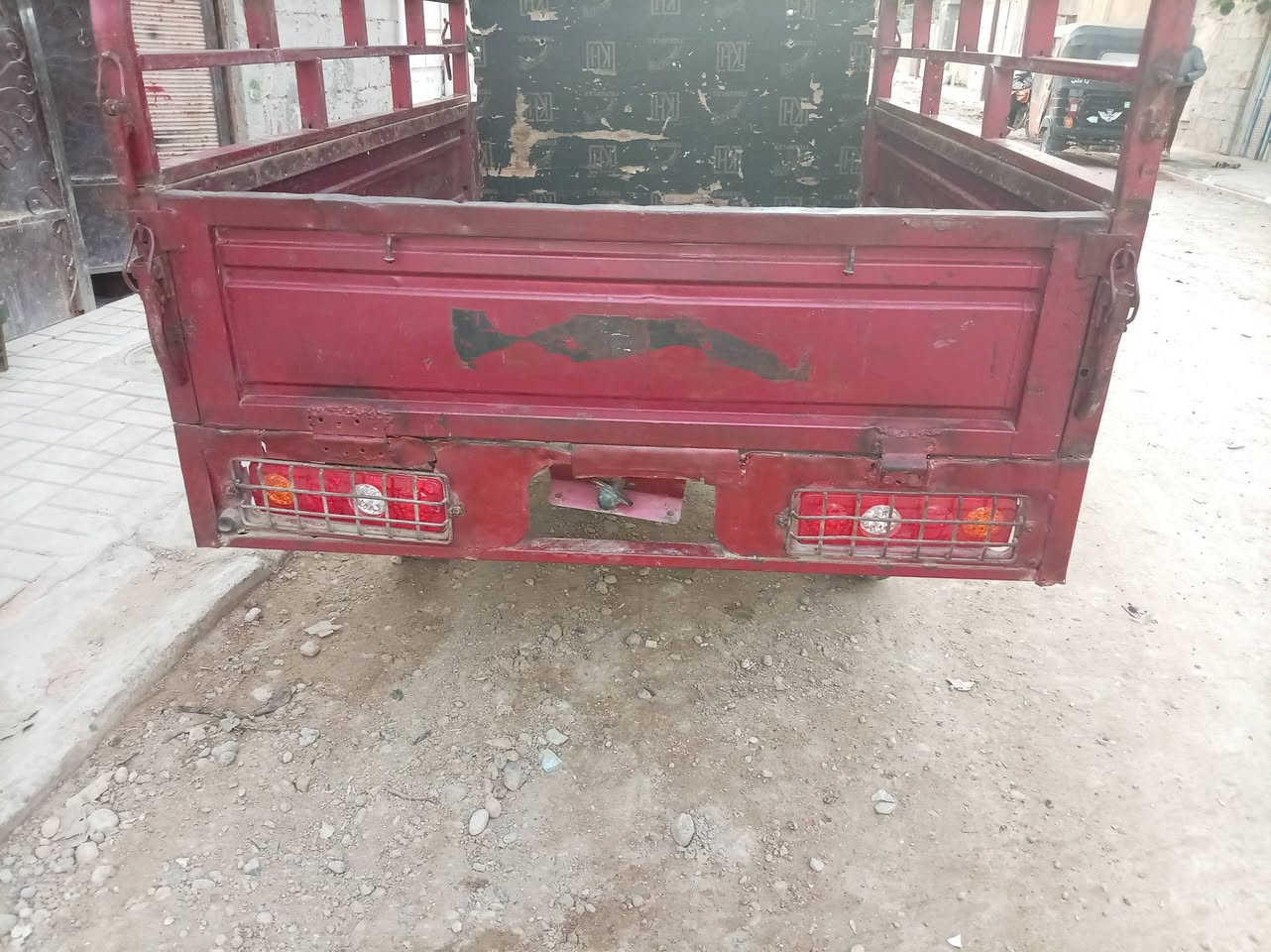 ستوته للبيع موديل 2017 كهربأيات شغاله سلف هندر أوراق اصوليه محرك نظيف السعر مليون وميه وبيه مجال بغداد مدينة الصدر نهاية شارع الداخل للإتصال ***********
