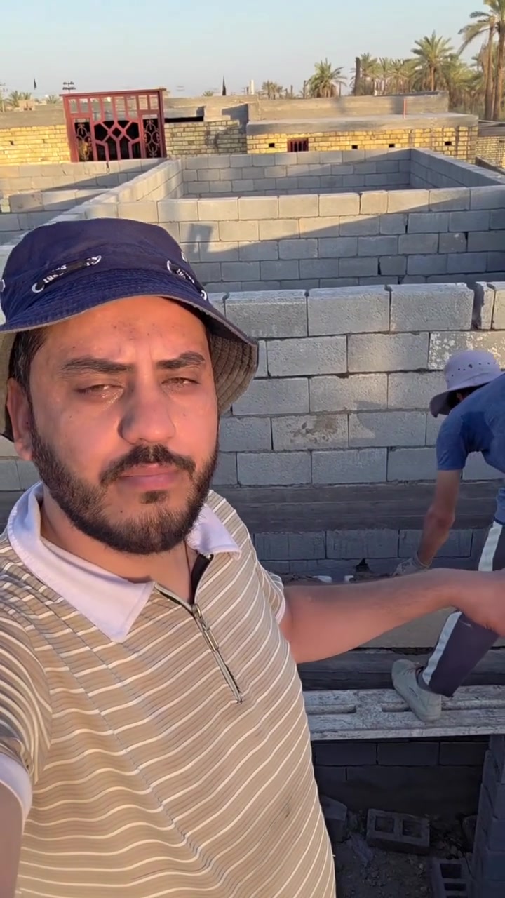 #رحلة_نحو_العطاء
بعد ما تم عگادة الدار رقم 37
اليوم تم إكمال مرحلة البناء للدار رقم 38
والمرحلة القادمة مرحلة العگادة
هذا العمل بتوفيق الله ودعمكم ومساندتكم
#للتواصل ***********
للتبرع ماستر كارد 7113937952
للتبرع زين كاش ***********
