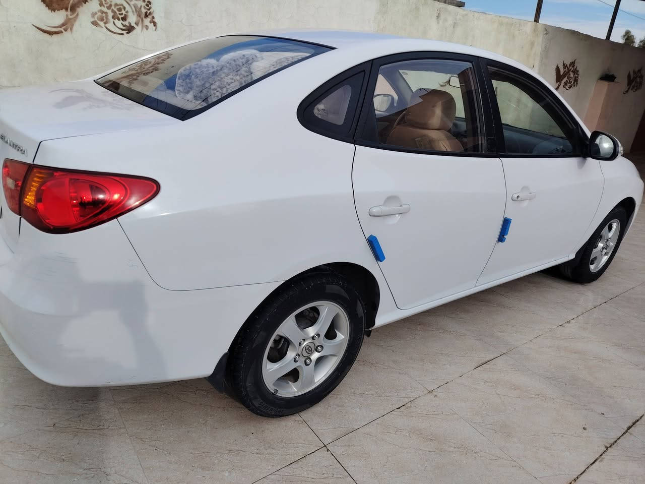 للبيع النترة ٢٠١١ 
رقم سليمانيه شرط تحويل
سيارة حاله شركه احله من صور
مكينه الكير شرط
سيارة يدات ابيض.. اريل خارجي
ويل كروم.. دسكات امامي وخلفي
سيارة تغليف كشنات و الكاعية
سيارة كلين من الصبغ.. بي  تعديل بارد ع  كد الشبر بل الباب السكن.. مكان سياره امرلي و كركوك
استفسار ***********
