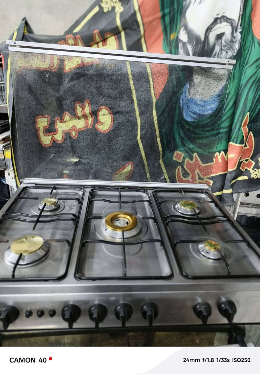 طباخ فريش مصري شغال عيون وأفران على الفحص نار زرقاء نضيف١٠٠/١٠٠ السعر ٢٦٠ ألف وبيه مجال عنوان قرب ساحة التمثيل خلف عمارة حسين القفطاني رقم الهاتف ***********
