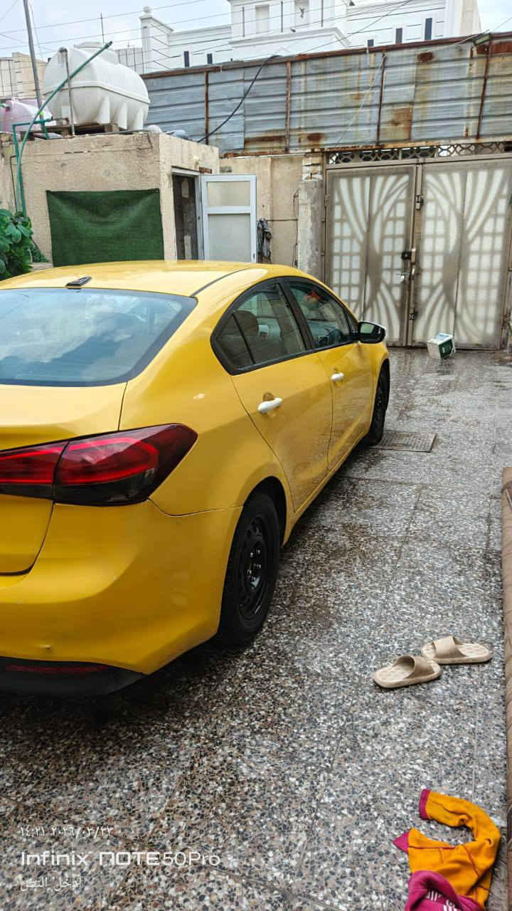 السلام عليكم كيا فورتي موديل 2017 وارد أمريكي  حادثه صندوك بلا تبديل اي قطعه ليبل واحد رقم بغداد الشراي يتصل على صاحب السياره  *********** اني مكلف بالنشر
