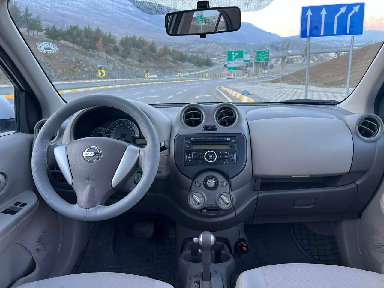 نیسان میکرا 2020 
مواسەفات خلیجی گێر ئۆتۆماتیک
سەیارەکە سفری هەولێرە
تەنها 62 هەزار رۆیشتوە
سنە وی تازە بەسەرچوە
هیچ مەسرەفێکی تێدانیە
تەقەو ڕەقەی بەشەرت 

سعر ١١١ وەرەقە

هیچی نییە دەعامی بۆ دەعامی بە شەرتە
گێر و مەکیەنە و تحویل بە شەرت

ژمارەی خاوەنی سەیارە ☎️
*********** شقلاوة, أربيل
