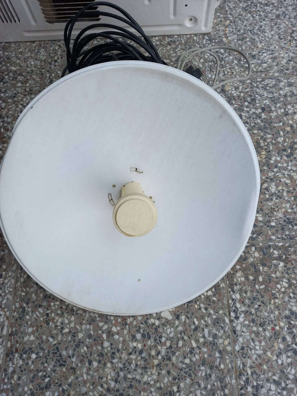 نانو للبيع مع واير وشاحنه اخت الجديده عالفحص سعرها ٧٠ ألف كربلاء  طويريج
***********
