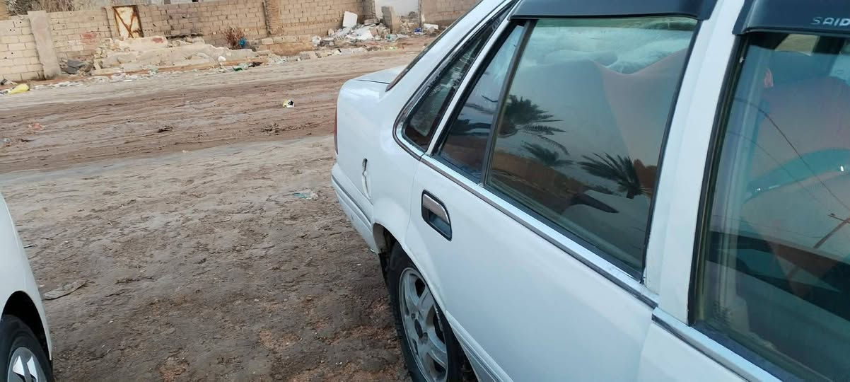 سلام عليكم
دايو برنس فراشه 1996 سياره نضيفه رقم بغداد انكليزي  بسمي تحويل مباشر سعر 35وبيه مجال 
*********** رقم تلفوني بي واتساب
