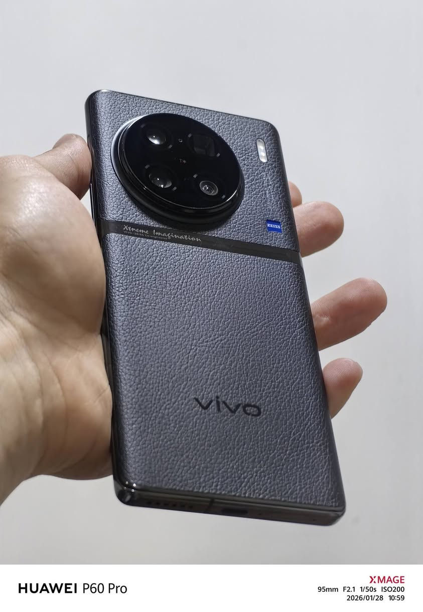 Vivo x90 pro plus
256/12
كامل ملحقات نظيف 
بطاريه 92
مكاني موصل توصيل موجود 
للبيع فقط سعر 530


**إذا كنت صاحب هذا الإعلان وتريد حذفه لأي سبب، رجاءا أرسل رسالة إلى الدعم الفني**