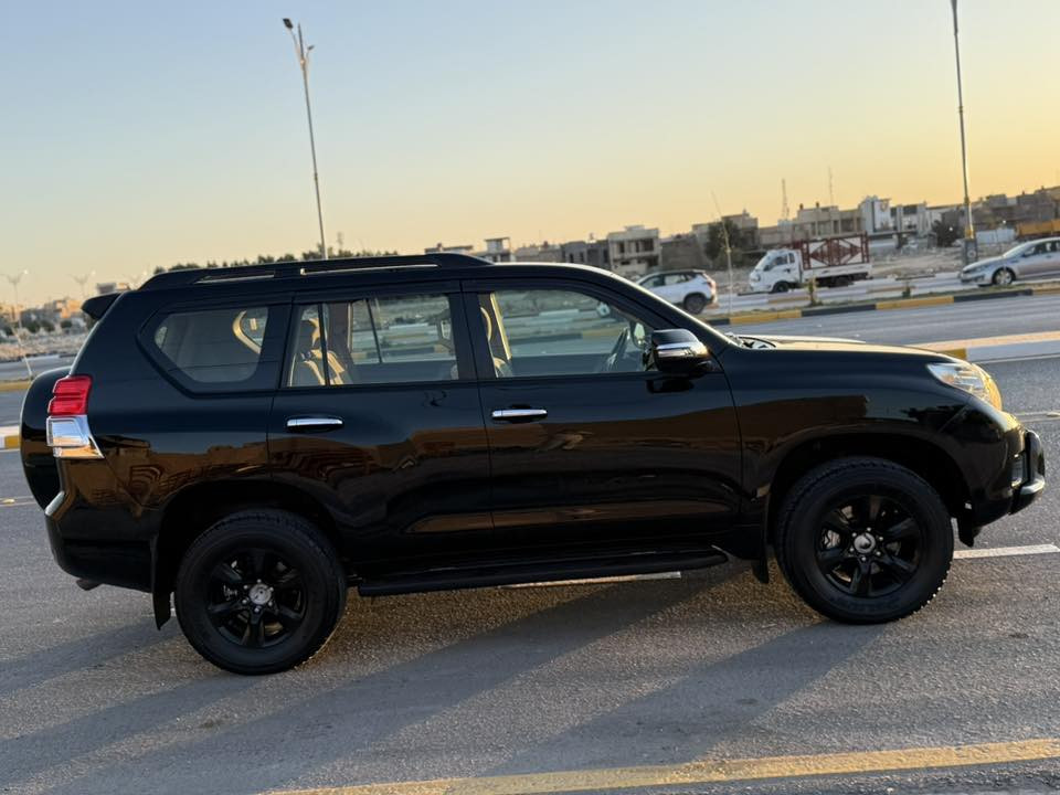 السلام عليكم

للبيع….
تيوتا برادو موديل ٢٠١٣  TXL  كويتية رقم سليمانية كفاله عامه مكينه ٦ سلندر .

مواصفات    
دبل تانكي      
فتحة سقف  
ستة سلندر
داخل بيجي
دخول ذكي
ثلاث قطع تبريد
سبير تعليگ
مري شفط واشاير بالمري
فور ويل 
ثلاجه
شاشه كامرة
بصمة
سبعة راكب
سيارة كفالة گير محرك تدفئه تبريد
صدر امامي خلفي جديد تخم تاير جديد

السعر ٢٩٥$
العنوان كربلاء ***********

ملاحظة / ترهم اذا مراوس بلاندگروز ٢٠١٨ او ٢٠١٩
