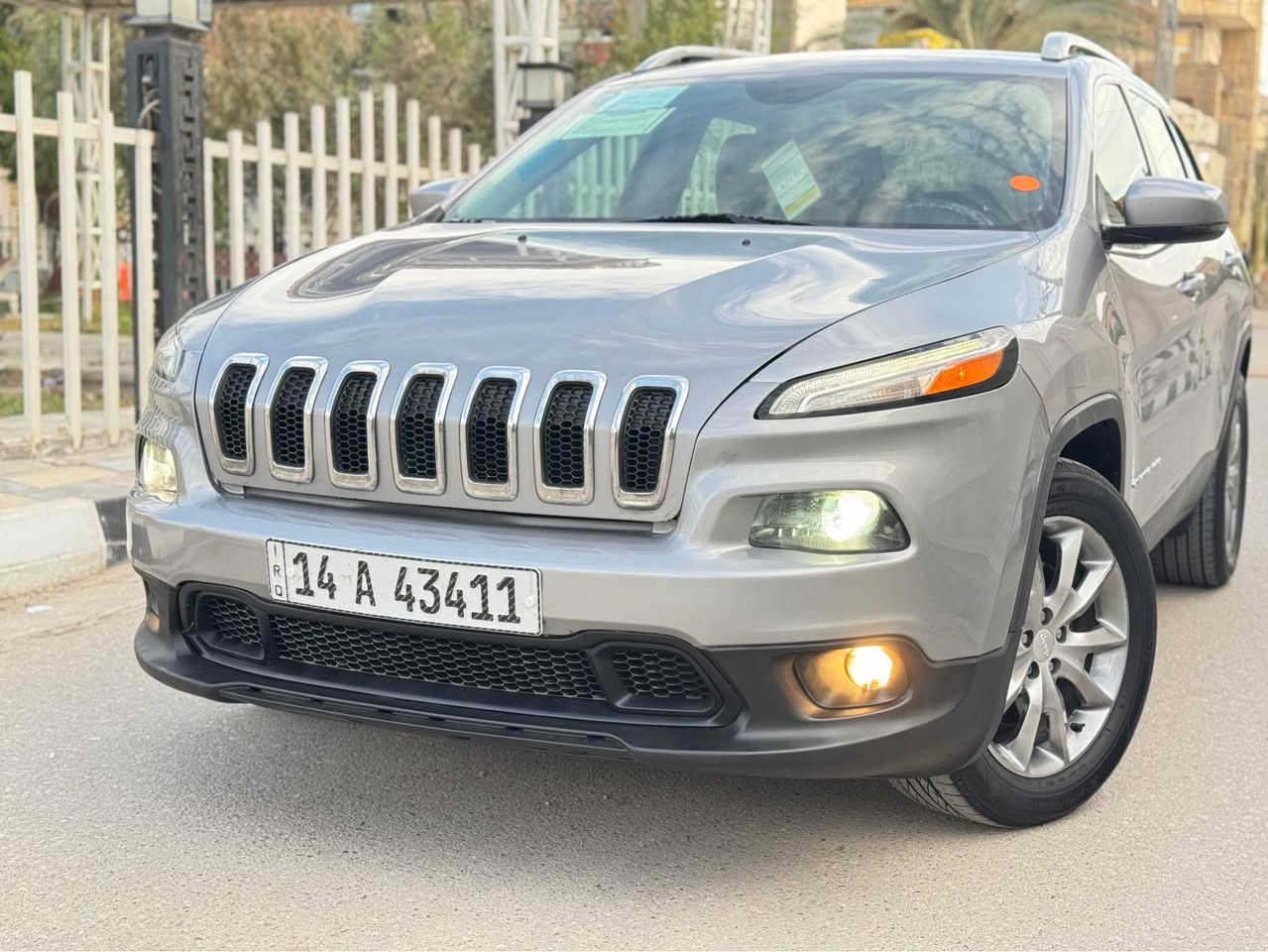 سلام عليكم ورحمة الله وبركاته 
جيب بزون 2018 سياره ستخدام شخصي ماشيه 60 كلشي عل كبس شركه وارد أمريكي فقط صبغ البنيد بدون رباك راديترات فانات كواتم  بلاد سياره حيل نضيفه مكينه كير حداديه تبريد تخم تاير كله جديد شرط الفحص  موصفات LIMITED  فول ما عدا بنراما بصمه تشغيل بصمه أبواب  ترحيب عند القتراب أناره ترحيب أشاره بمري حساسات رادرات تشغيل عن بعد جنطه كهربائية كشن جلد + كهربائي ويل كب 19 كروم منظومه زينون زرع حاجب بوجكتوات. 5 راكب 2تبريد محرك 2400 مكفول  باقي موصفات معروفه رقم بصره إنكليزي جديد تحويل بسم المشتري مباشر. سياره حيل جديده مكان سياره مركز الناصريه حي الحكيم قرب مركز شرطه الفداء سعر 128  اتصال *********** ناصرية, ذي قار
