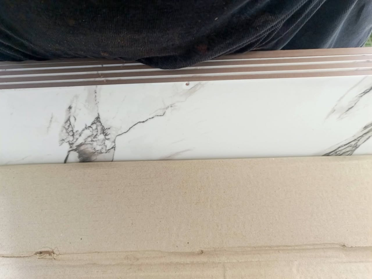 السلام عليكم عندي هذني للبيع الكيس سعر القطعه ب 5 الاف
والارضيه تقريبا 20 متر سعر المتر 6 الاف 
بيهن مجال


**إذا كنت صاحب هذا الإعلان وتريد حذفه لأي سبب، رجاءا أرسل رسالة إلى الدعم الفني**