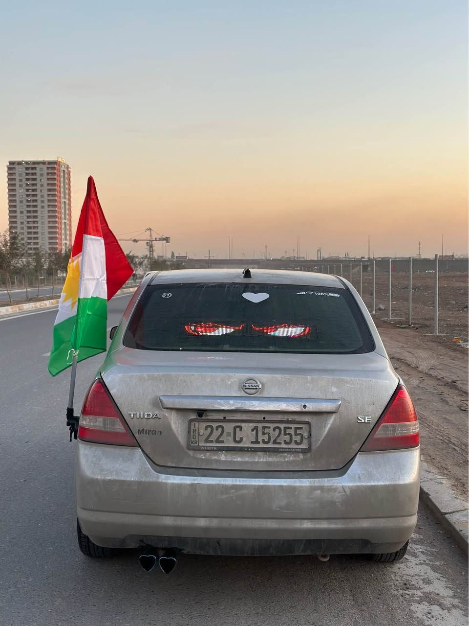 نیسان تیدا مۆدیل٢٠٠٨  سبوغی نیە ٣ پەڵەی ساردەی  بچوکی هەیە گیر و مەکینە بەشەرت سعر ٩٢مەحامەلە)(***********) أربيل, العراق
