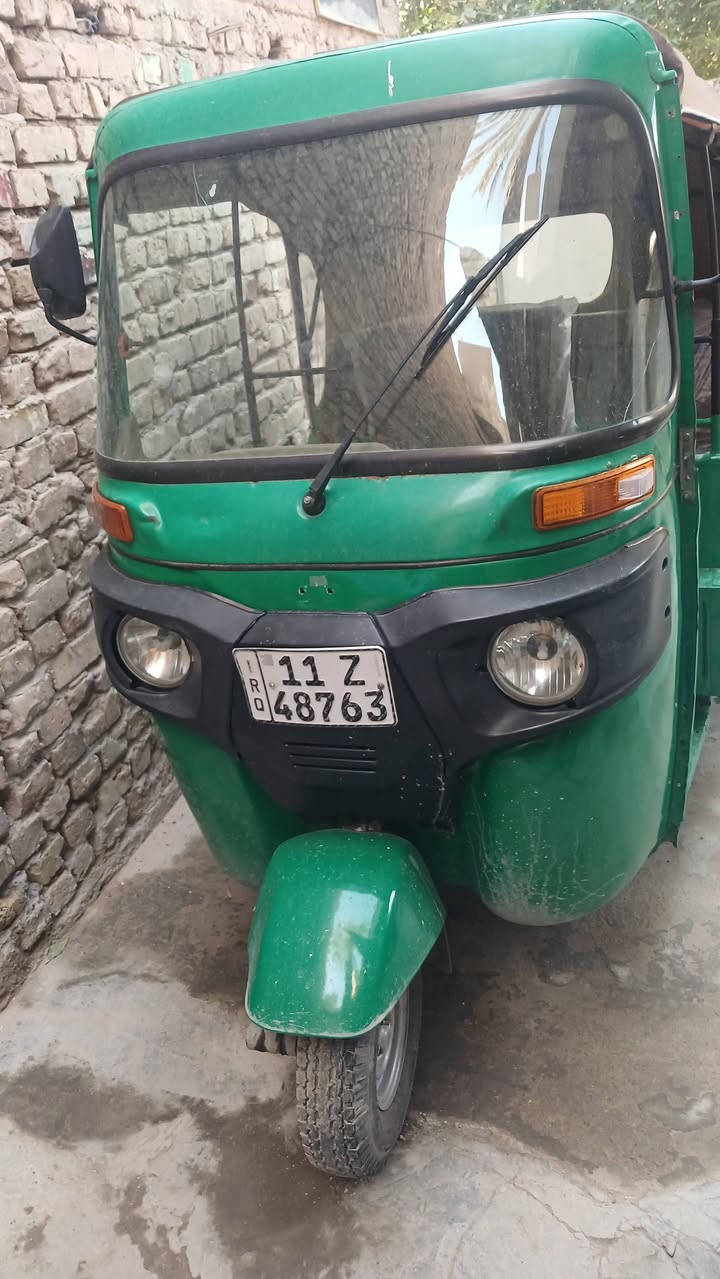 سلام وعليكم
تكتك موديل 2021 
رقم بغداد " بسمي 
تكتك كاملة مابيهة اي نقص 
نص الغد الايسر معمر 
ومعمر بيهة توس 
مكاني بغداد الحرية 
هاذ رقمي ***********
السعر " 7 ملايين و 800
