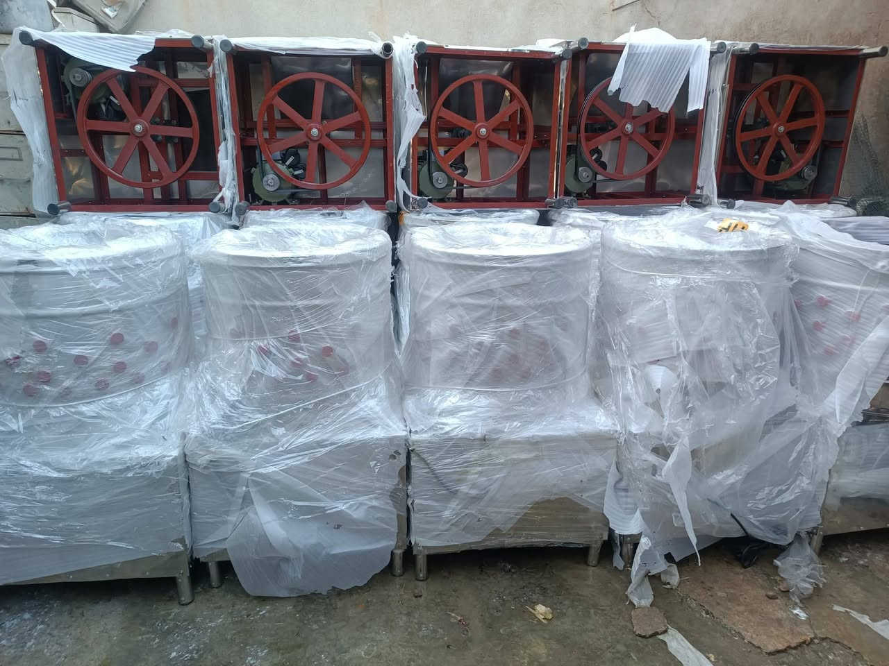 سلام وعليكم متوفر لدينا ماكنة تنظيف دجاج ويوجد صينية والاصابع ايضا عنوان كركوك شورجة ***********
***********
