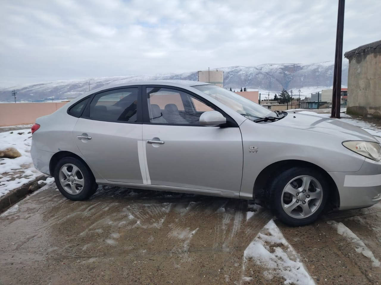 ئافانتي موديل 2007فول جايزه كراوة تةقةو رةقة بشتو بيشي كةبس سةقف بةشةرت كةفةر كوراو بةشةرت هي مالانة تبريد ساردو كةرم كوشن جلدوو هيتةر يةك دينار مةسرةفي تيا نةماوة بةشةرت لةوينةكة جوانترة 
سحر 47 محامةلة شوين رانية 
***********
***********
