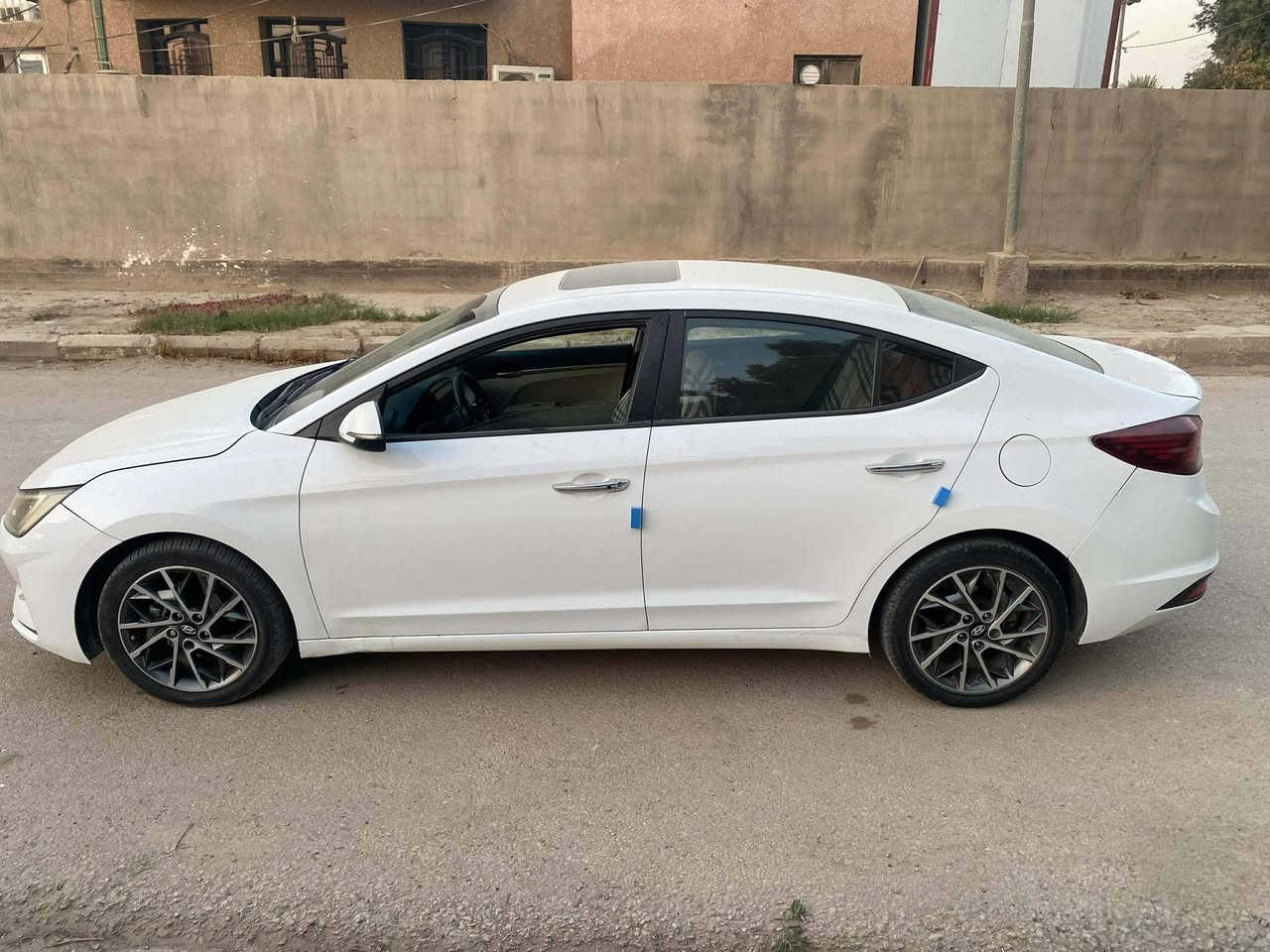 سلام عليكم مكلف بلنشر
للبيع النترا موديل 2020 لون ابيض خليجي رقم بغداد الإنكليزي باسمنه سنويه مجدده وهزه جديده تحويل ثاني يوم سياره فول مواصفات 1ع1
_بصمه تشغيل وأبواب وجنطه 
_فتحه سقف 
_5 ويل كب اصلي
_شاشه وكامره 
_حساسات 
_اشاير بالمري 
_تحكمات جهتين 
_تبريد قطعيتن ثلج 
_كشن كهربائي 
_مثبت سرعه 
_لدات امامي وخلفي 
_مكينه 2000 دوش 
_كير اوتوماتيك 
_حداديه جديده 
_تخم تاير جديد 
_وبعد بيه مواصفات هوايه

سونارها موجود مع الصور بيها فقط ذني الي بالسونار وباقي مكفول

 مكانها نجف

 السعر 138 وبيه مجال بسيط للشراي

 اتصال ع الرقم ***********

بلعافيه ع الي ياخذها ❤️
