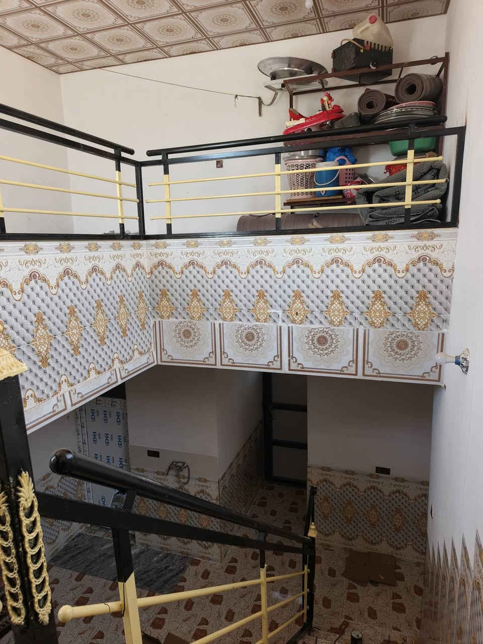 السلام عليكم
صبغ ابواب وشبابيك ومحجل كيا 
وابواب حوش 
وأيضاً
شغل سقايف ومحجل درج حسب المتر 
والأتفاق
ويوجد تصليح لكافة انواع الغسالات ***********
