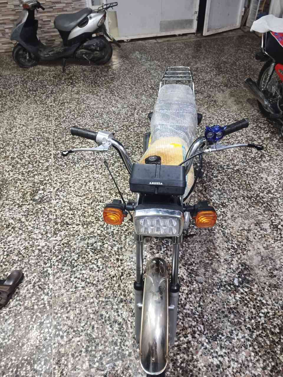 ***********      525  ألف
