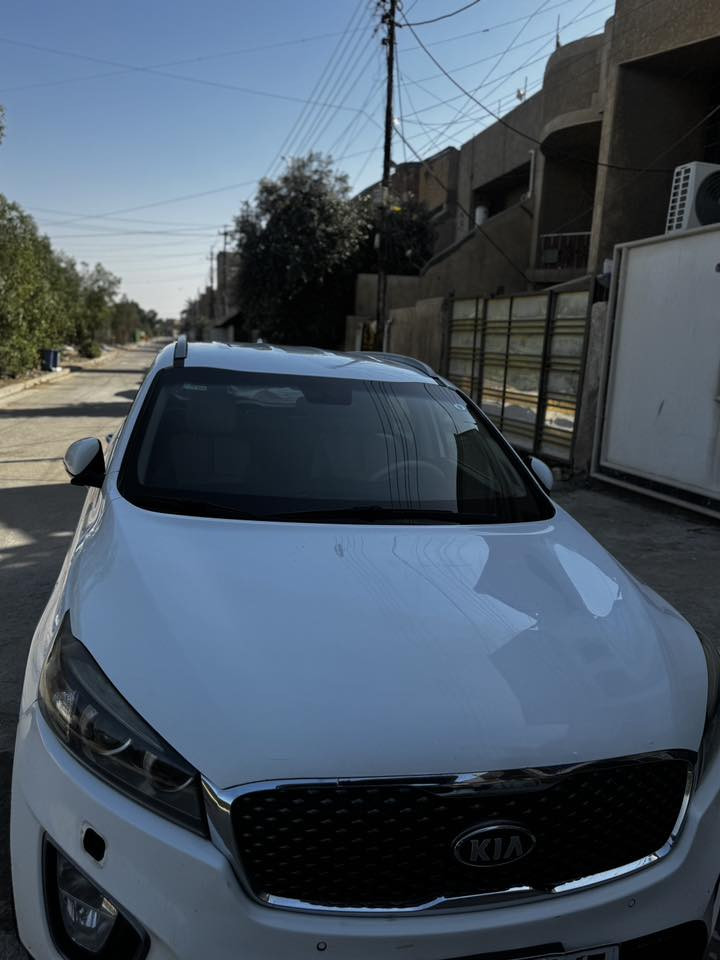 كيا سورنتو ٢٠١٥ شكل ال١٦ خليجي سونارها موجود بالصور السيارة بصمة شاشة كبيرة حساسات امامي خلفي السيارة حلوة وجاهزة 
195وبيها مجال حك الجية 
***********
