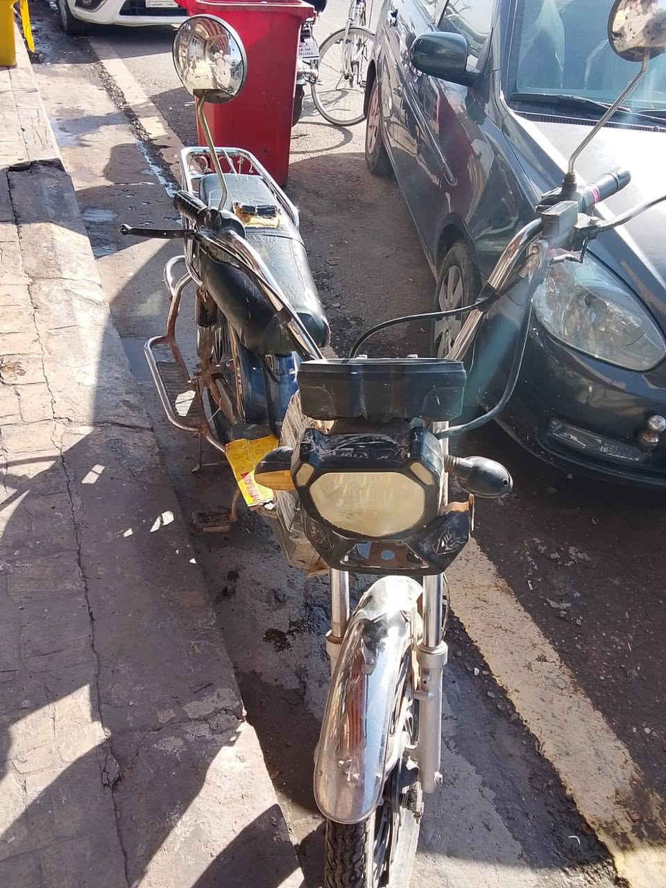 السلام عليكم
ماطور شحن بطاريات يقرن ٩ سعر ٢٠٠ بيه مجال بسيط 
مكان فلوجه حمام السوك قرب لكورنيش 
***********
