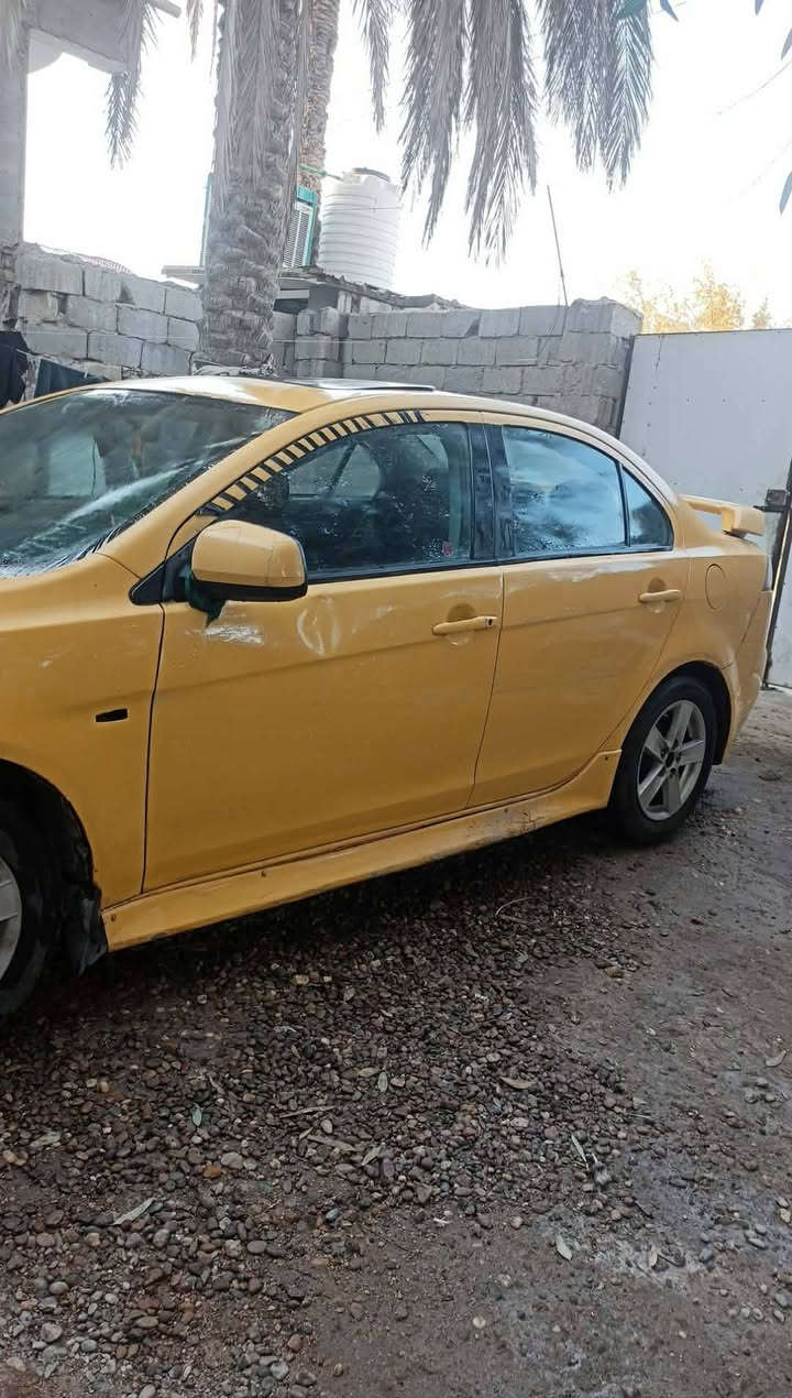 لانسر قرش تكسي13 واسط محرك 20 امريكيه 
بسمي مصفره جاهزه من كلشي حداديه تخم تاير باتري مكينه تبريد شاشه تحكمات فتحه كير محرك كله بالجيس 
السعر 85 بيه مجال بسيط بيع او مراوس مكانه الحله 
***********
