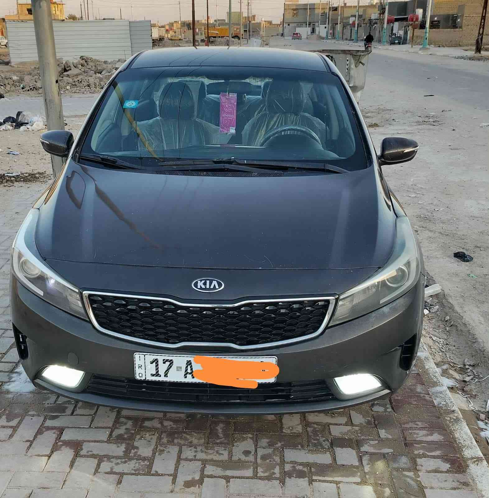 السلام عليكم 
سيارة فورتي للبيع موديل 2018 تخم تاير حداديه كير مكينه تبريد سيارة جاهزة من كلشي رقم مثنى انكليزي بأسمي 
 السعر 125 وبيها مجال
رقم الهاتف ***********
العنوان السماوة
