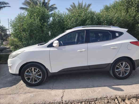 السلام عليكم توسان للبيع 2014خليجي ماشيه 119مكفوله من الضربه والتبديل بيه بارد بالبنيد اثر سقوط سقيفه وسقوط طابوكه على القماره مما أدى إلى صبغ جزء صغير من القماره تبخير ثلث القماره شرط لا الضربه ولا تبديل ولا كص والسوانار مرفق معه الصور السعر 140وبيه مجال الإتصال على الرقم التالي ***********
