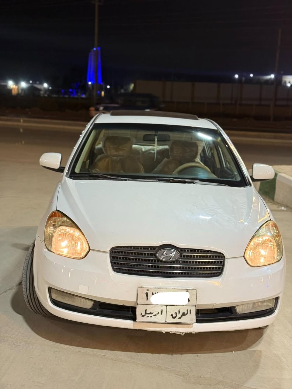 السلام عليكم اكسنت 2010 رقم أربيل محرك 1600 فول فتحه سياره حلوه وجديده بيه تبديل باب الصدر فقط بدون ضربه اثر شخوط مكان السياره النجف للاستفسار اتصل ***********
