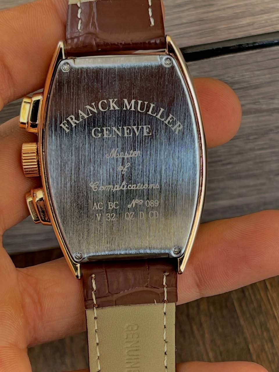 • تحفة فنية من ماركة (FRANK MULLER) 🕰️

مانيرا للساعات توفر لكم ارقى الماركات باعلى جودة ♦️

- مكينة كوارتز ✔️ 
- حركة الميل سلسلة ✔️
- سير وقفل الساعة درجة اولى ✔️
- توصيل مجاني  ✔️
- ضمان سنة على المكينة والطلاء ✔️

للطلب مراسلة الصفحة 📥
او واتساب : *********** 

#frankmuller #ساعات_رجالية #ساعة_جلد #ساعات_فخمة #مانيرا
