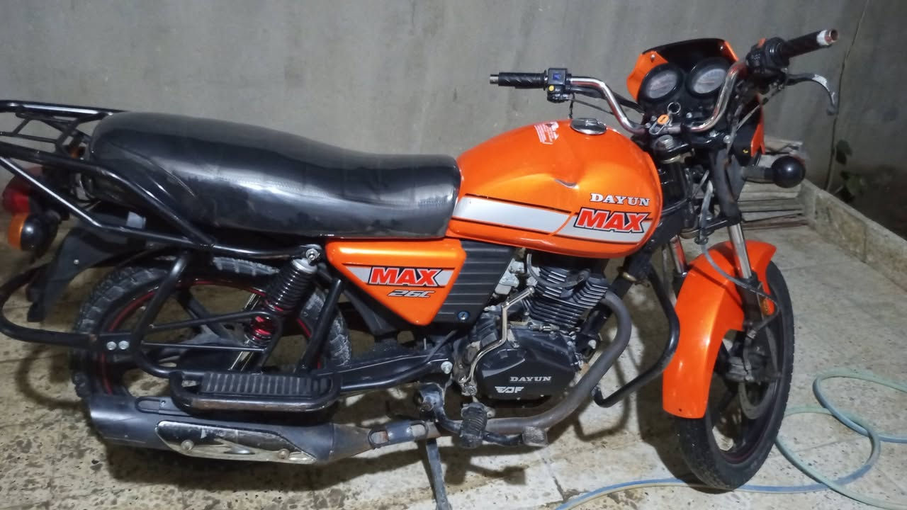 دراجة دايوان للبيع مديل 22 اوراق اصولي محرك مكفولة الدراجه بيه طخه بسيط ب تانكي موضحه بصوره محرك 175
استفسار خاص او اتصل ***********
