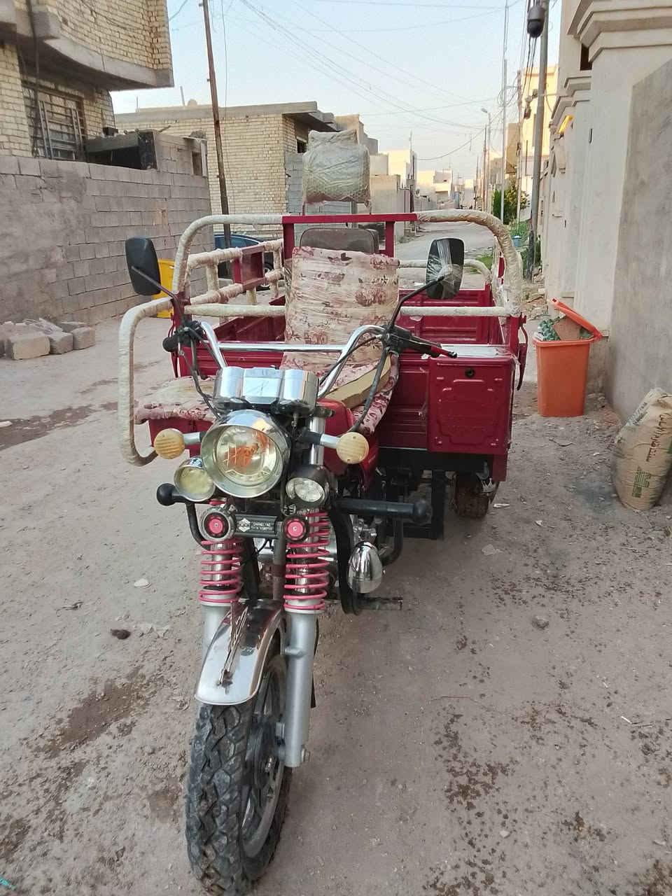 ستوته موديل 2023
بعده جديد نضيف الله شاهد 
سعر (مليونين واربع ميه) 2400 بيها مجال بسيط اوراق كامله 
 التواصل ***********
