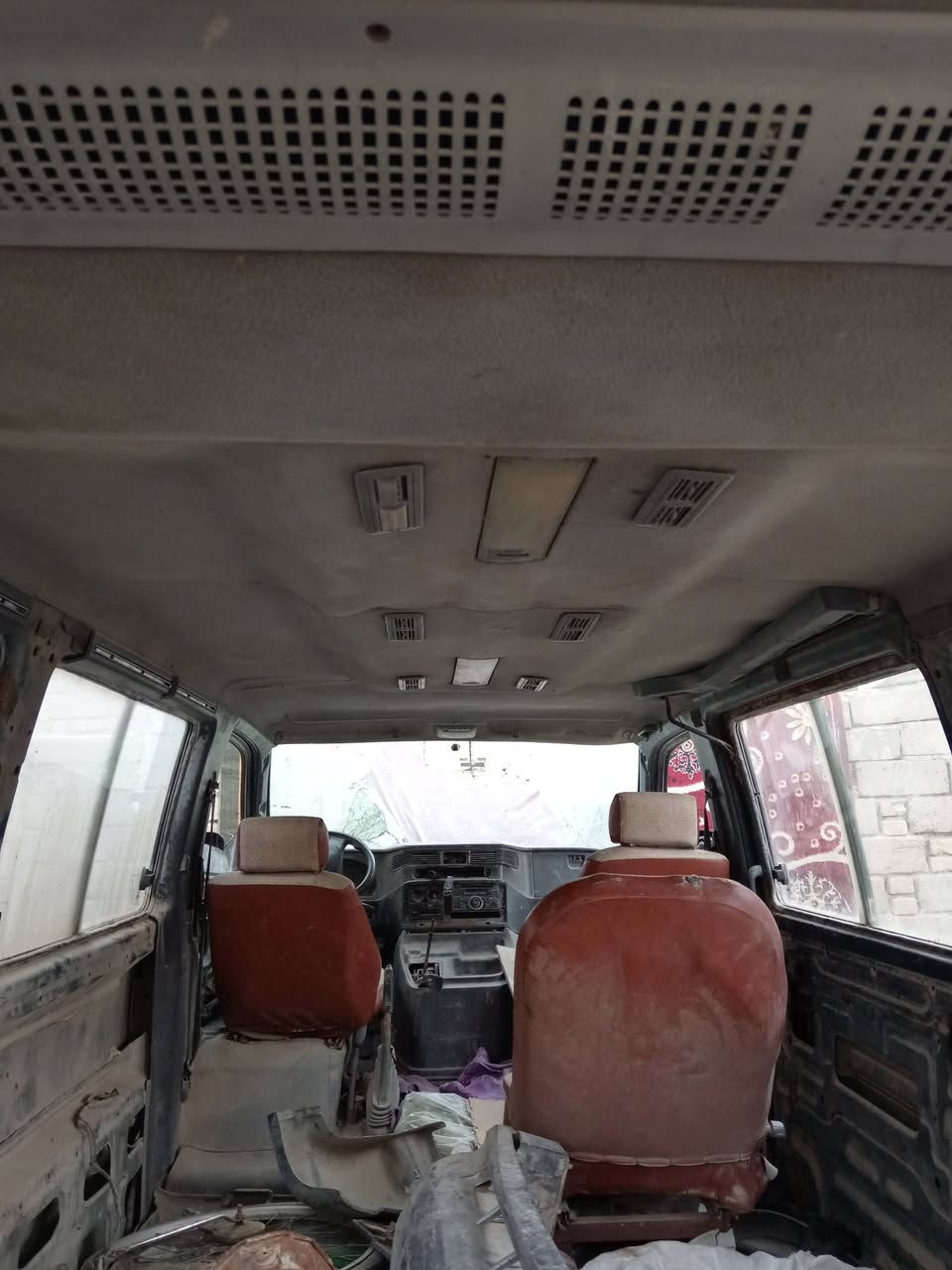 سلام عليكم  ستانا عشره للبيع موديل 96سنويه صاقطه سياره واكفه صاله 5اشهر عوزه كيس كشنات موجوده بيه وكاله عامه رقم كركوك الماني سعر 35او بيه مجال رقم *********** عنوان ناصريه سوق الشيوخ
