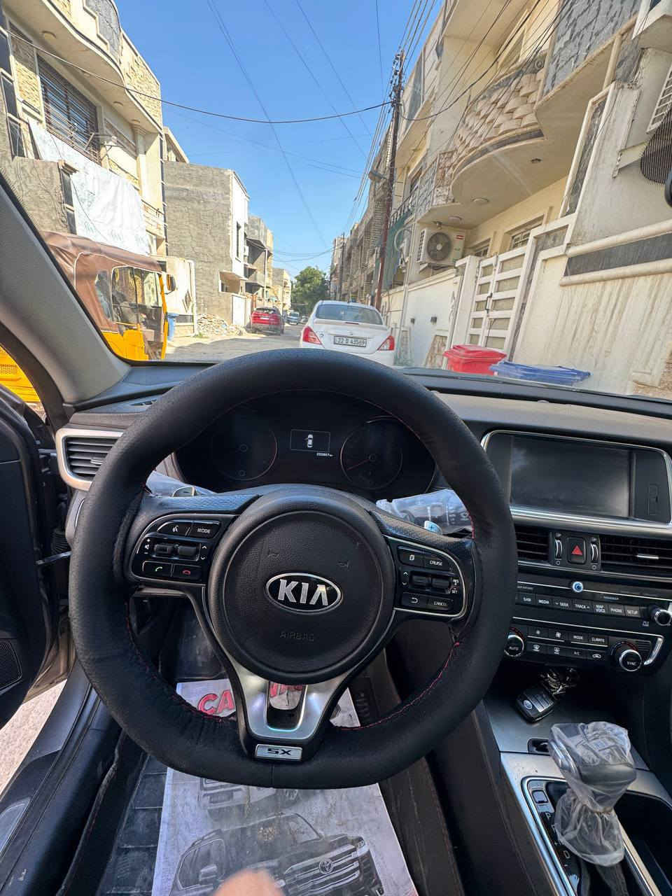 كيا اوبتيما (2016) 🤎🔥
فئة VIP فول مواصفات💯
***********
🚗 رقم بغداد الجديد
⚙️ محرك 2000 تيربو نشط
🔧 المحرك مكفول
🔩 الكير مكفول
🌞 بانوراما سقف كامل 3 طكات
🔑 بصمة أبواب وصندوق + حساس فتح عند الاقتراب
🏁 دركسيون رياضي حرف D + شفتات ستيرن
🪑 مقاعد كهرباء + تدفئة وتبريد أمامي + تدفئة خلفي
❄️ تبريد قطعتين
🎮 3 وضعيات قيادة (سبورت / إيكو / نورمال)
🅿️ هاند بريك بصمة + أوتو هولد
📱 أبل كار بلاي
🔊 نظام صوت هارمن كاردن
🔌 شاحن وايرلس
🪟 بردات تضليل خلفية بلادي + إضاءة داخلية
✨ ترحيب عند الاقتراب
🚨 رادار أمامي + تحديد مسار + مثبت سرعة
🪞 مرايا شفط
🛋️ مقاعد جلد
🔥 تدفئة ستيرن
📺 شاشة بيانو
💺 مقاعد خزن ميموري
🎛️ تحكم ستيرن جهتين + شاشة أعطال
✅ السيارة جاهزة
🔝 فول إلى الأخير
🛠️ الحادث: باب خلفي + جزء من الجاملغ (حادث الوارد) وبالعراق باب أمامي عكس السائق

📮 السـعـر  120 $

مكان تواجد السيارة: بغداد الدورة قرب كلية الفارابي
رقم صاحب السيارة: ***********
الصفحة مكلف بالنشر بغداد, العراق
